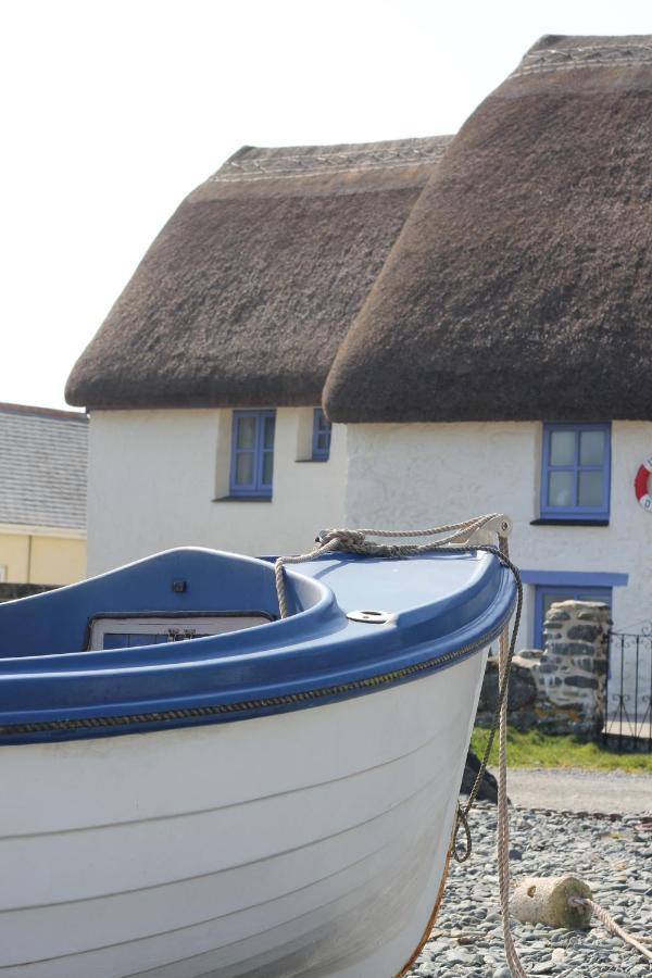 The Five Pilchards Inn Helston Buitenkant foto
